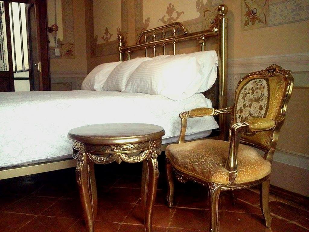 Leonora Hostal Puebla Chambre photo