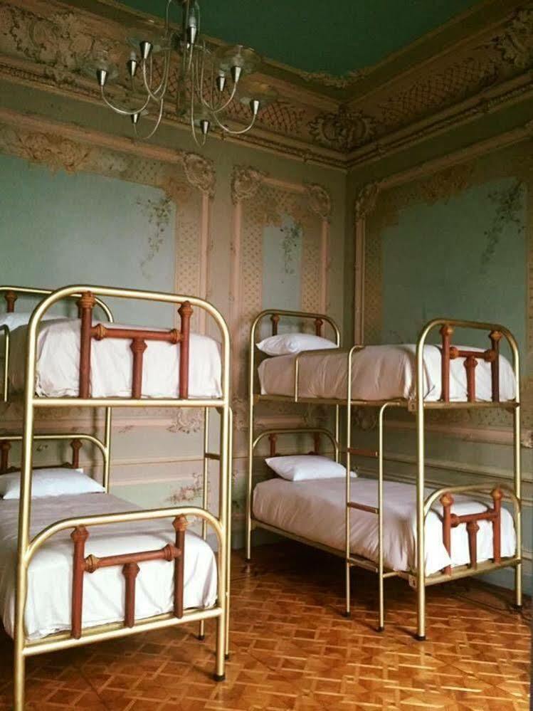 Leonora Hostal Puebla Extérieur photo